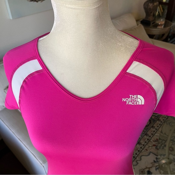 Barbie Pink The North Face Pink White Cap Sleeve Vapor Wick Tee Shirt - Picture 2 of 15